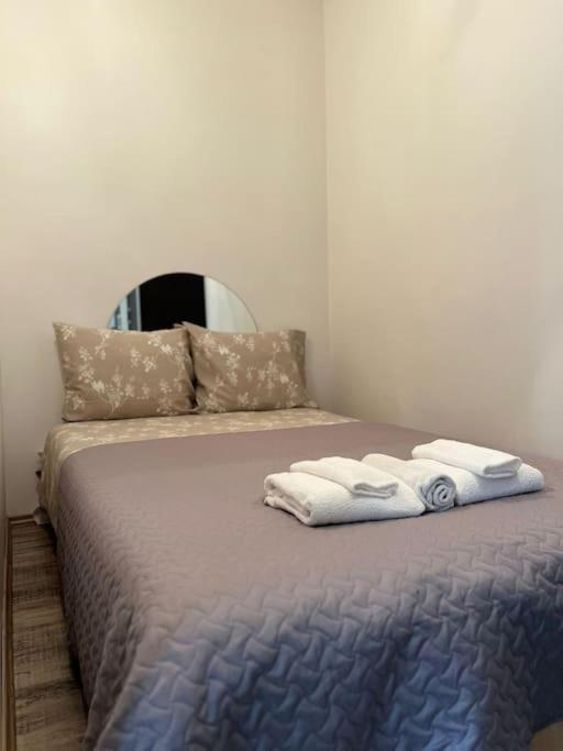 Cozy 1-bdroom In The Centre, Free Parking Leilighet *