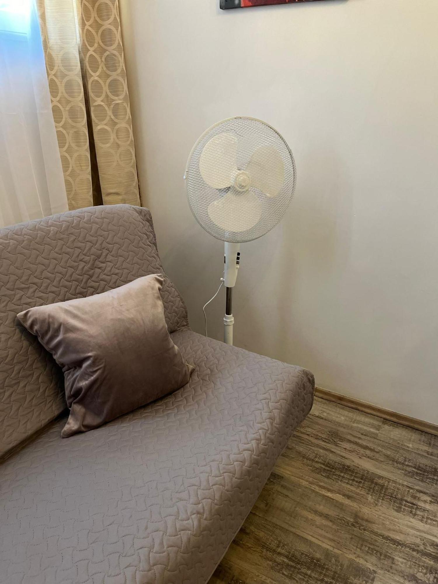 Cozy 1-bdroom In The Centre, Free Parking Apartament *